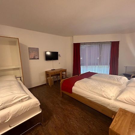 Hotel Edirol Vouvry Екстер'єр фото